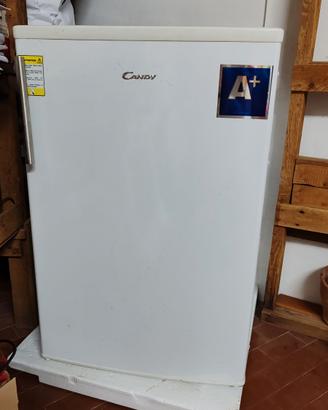 Congelatore con 4 cassetti
