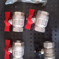 Valvole a sfera a farfalla per acqua Nuove