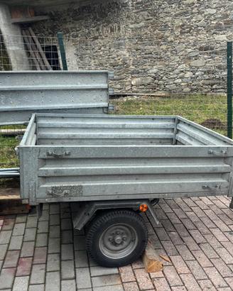 Carrelo con documenti