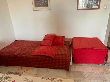 Letto Singolo e Pouf Letto in Tessuto Rosso