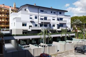 2 LOCALI A PORTO SANT'ELPIDIO