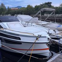 Motoscafo cabinato 8 metri perfetto