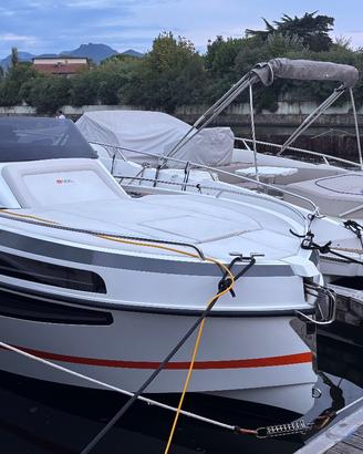 Motoscafo cabinato full optional 8 metri stupendo