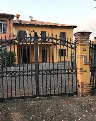 Villino d'epoca - intero stabile