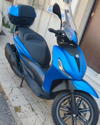 Piaggio Beverly 400 Sport
