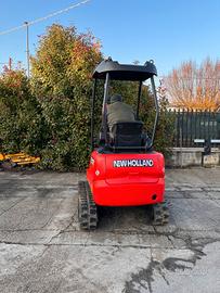 E276- ESCAVATORE NEW HOLLAND 18 Q