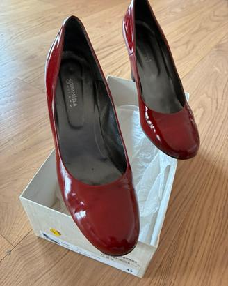 Scarpe rosse taglia 43