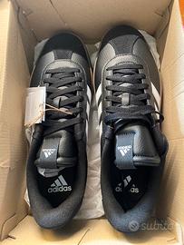 Adidas nere tg 42