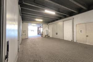 MAGAZZINO A SAINT-CHRISTOPHE