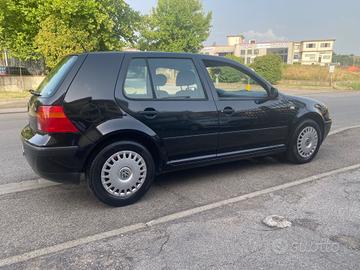 Volkswagen Golf 1.9 TDI/90 CV cat 5 porte
