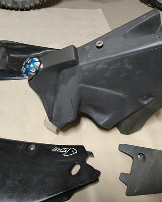 Husqvarna sm 125 2005 SERBATOIO/ PLASTICHE/ DISCO