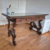Scrivania antica in legno