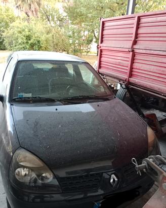 Clio 2