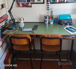 Banco da scuola vintage e sedie (scrivania) 