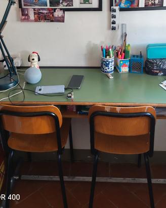 Banco da scuola vintage e sedie (scrivania) 