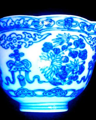 Tazza petali di loto simboli buddista mark Kangxi