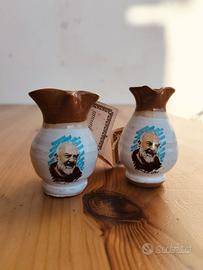 set 2 caraffe in ceramica dipinte mano Padre Pio