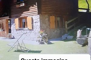 Rustico in pietra con terreno