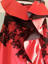 abito per cerimonia taglia 48 raso e pizzo nero.