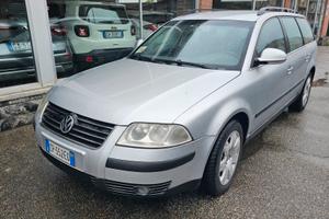 Volkswagen Passat 1.9 TDI/130 CV cat Var. C.line
