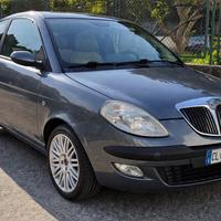 Lancia Ypsilon 1.2 Platino