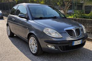 Lancia Ypsilon 1.2 Platino