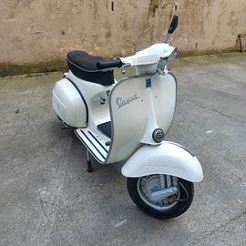 Vespa Piaggo 125.   Anno 1965 VNB