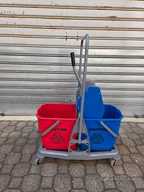 carrello per le pulizie 