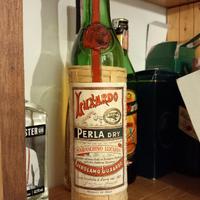 Bottiglia storica di maraschino Luxardo Perla Dry