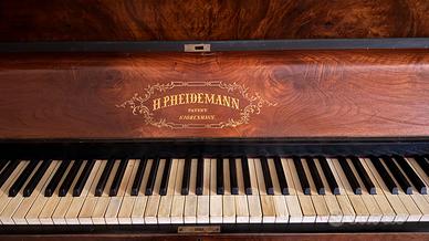 Pianoforte verticale H.P. Heideman