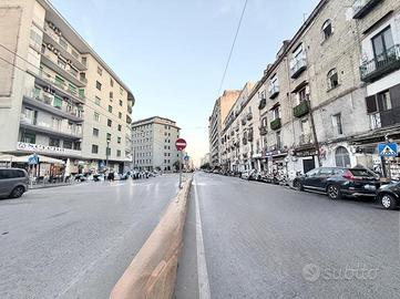 5 LOCALI A NAPOLI
