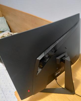 monitor curvo MSI G27C5 E2.  