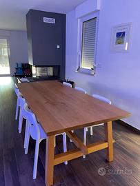 Tavolo IKEA in legno