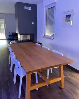 Tavolo IKEA in legno