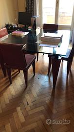 Tavolo e sei sedie di Isao Hosoe per Cassina