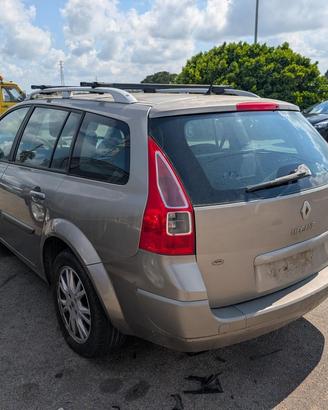 Renault megane 2 km 1.5 dci 106cv - ricambi