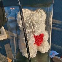 Scatola con orsetto di stoffa I Iove you. 