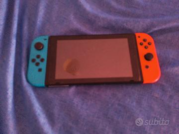 Nintendo switch console con scatola 