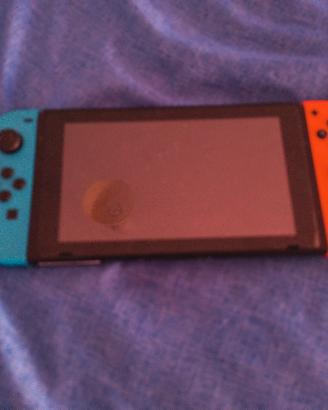 Nintendo switch console con scatola 