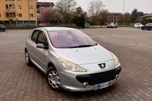 PEUGEOT 1.6 DIESEL PER NEOPATENTATI