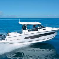 Jeanneau cap camarat 695