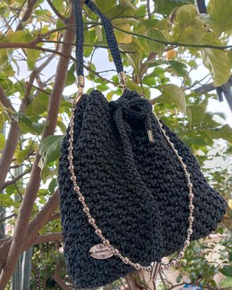 borsa tipo veneta all' uncinetto 