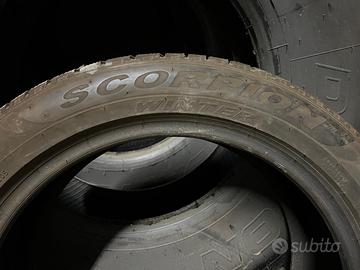4 gomme PIRELLI SCORPION 235/50 R19 103H