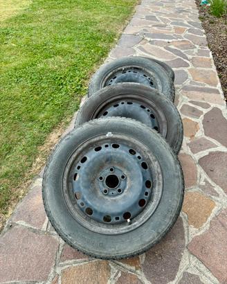 Gomme estive con cerchi in ferro R15 185 60