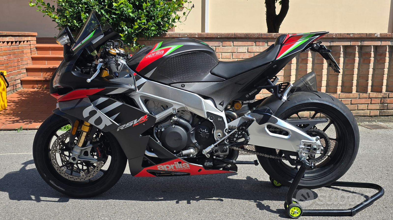 Permute Aprilia Rsv Factory Usata Aprilia Rsv4 Factory 2022 Moto E