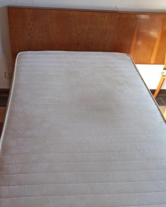 materasso nuovo  con rete 1piazza e mezzo