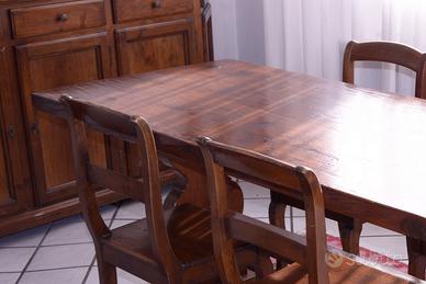 Tavolo "Fratino" e sedie in legno di noce massello