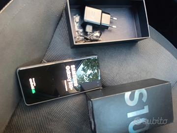 SAMSUNG S10