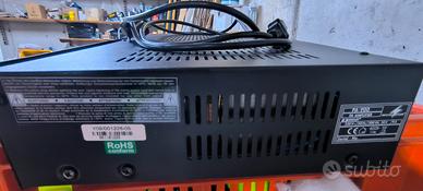 Amplificatore professionale con altoparlanti  JBL