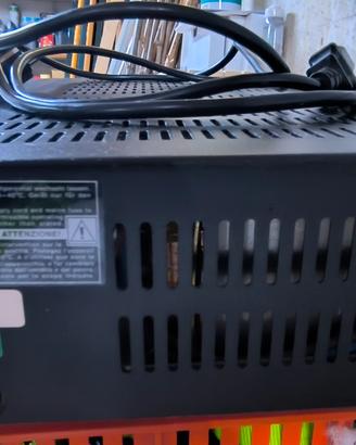 Amplificatore professionale con altoparlanti  JBL